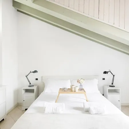 Apartment Easylife - - C Italia 68bp5 - P Ticinese *