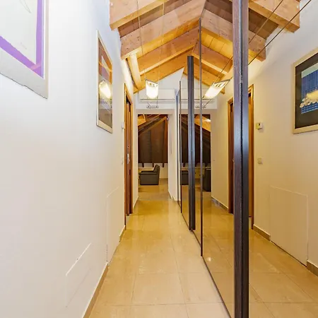 Apartment Bnbest Tricolore 6 Pax 140 Sqm Milan