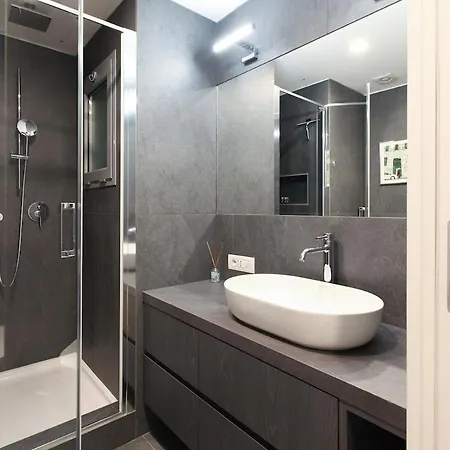 Hacca Collection-luxe 1br With Terrace In Pta Venezia דירה *