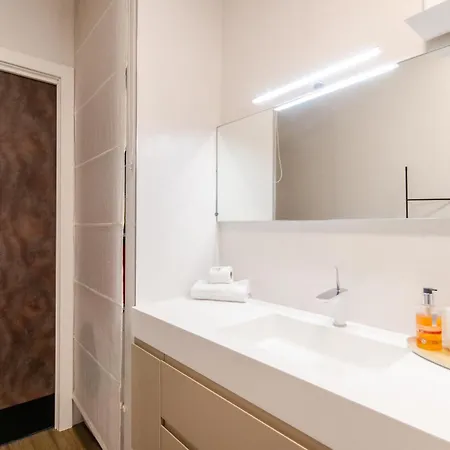 Anfossi Home, In Porta Romana, Design E Comfort, Con Grande Terrazza Privata, Vista Parco