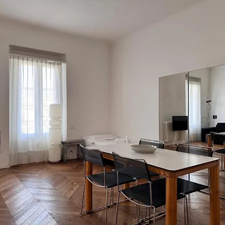 Pergolesi Nest - Authentic - Station * Milano