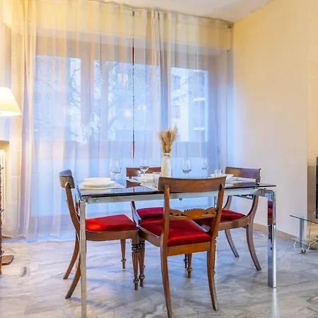 아파트 - Spacious And Bright Apartment, Elegant Area