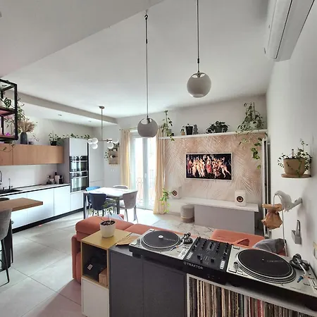 דירה Flat Isola - New Opening מילאנו