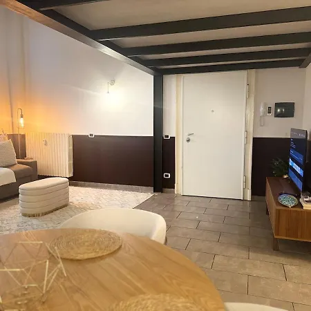 Acasadiimma Loft Elegante A 2 Min Da Metropolitana Porta Romana Con Wifi, Corte Interna *