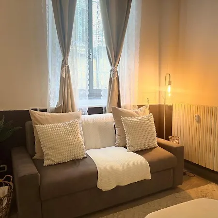 Acasadiimma Loft Elegante A 2 Min Da Metropolitana Porta Romana Con Wifi, Corte Interna