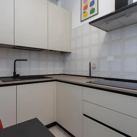 Modern Two-room Between Linate And The Center Milaan