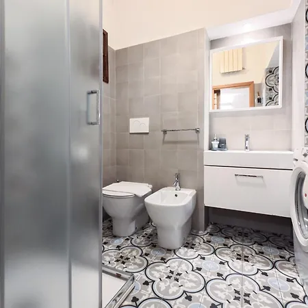 Navigli - Via Vigevano 45 * Milan