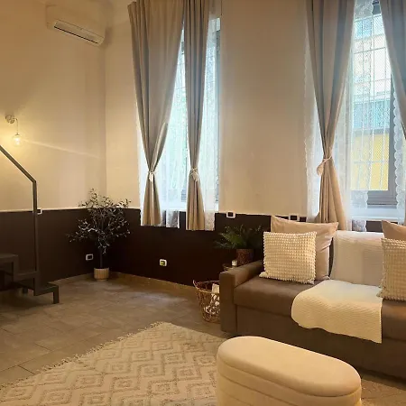 Acasadiimma Loft Elegante A 2 Min Da Metropolitana Porta Romana Con Wifi, Corte Interna 公寓