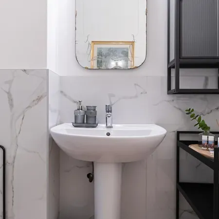 Lägenhet Italianway Comfort - Ceradini 3 *