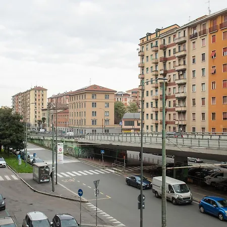 Corvetto Modern - Steps From M3 Corvetto *