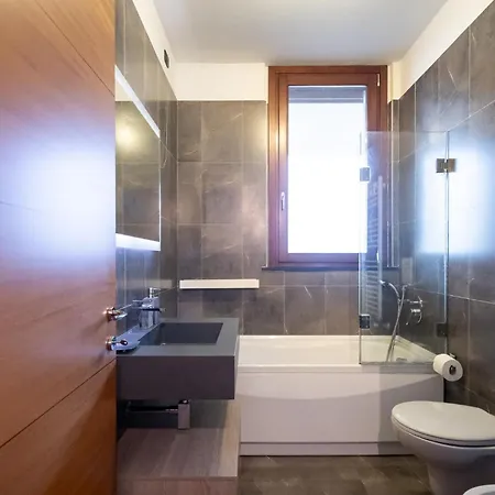 Sky Garden - Private Garage * Milan