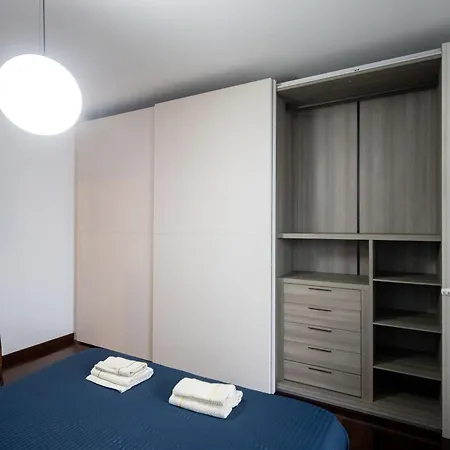 Sky Garden - Private Garage Apartment Milan