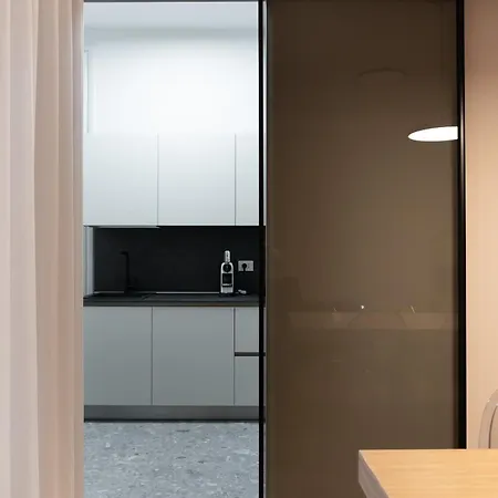 Elegance, Comfort And Charm In Moscova Apartament Mediolan