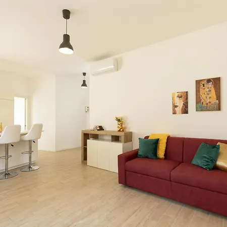 Daire Artstay - Near Metro, Train Station, Isola