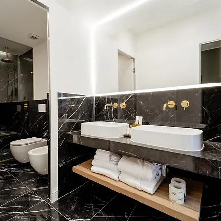 Prestige Boutique - Piazza Duomo 2 Apartmán Milán