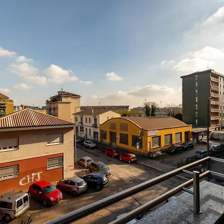 Apartment Bdc - With Parking! Milan