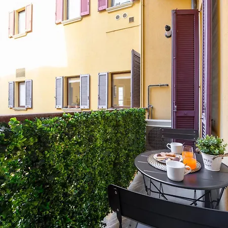 아파트 Borromei, 11 - Eleganza In Pieno Centro