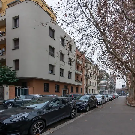 I-host - Bright 1br With Balcony In *