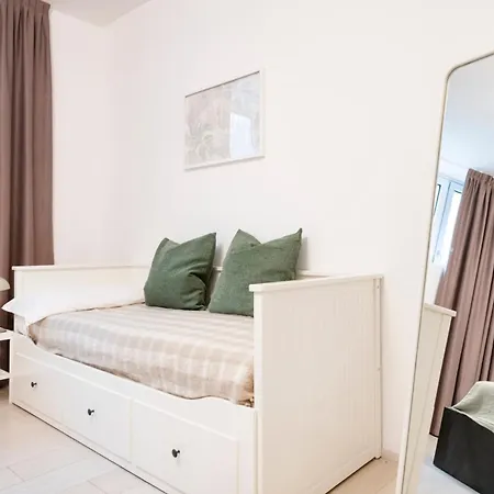 Easylife - - Poerio 31 - Porta Venezia * Milano