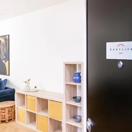 Easylife - - San Gregorio 3 F - P Venezia *