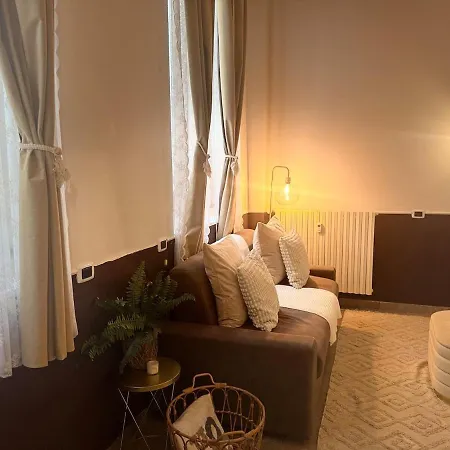 Acasadiimma Loft Elegante A 2 Min Da Metropolitana Porta Romana Con Wifi, Corte Interna 公寓 *