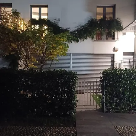 California Suite, Zona Tortona-solari-citylife, Un'oasi Nel Centro Di *