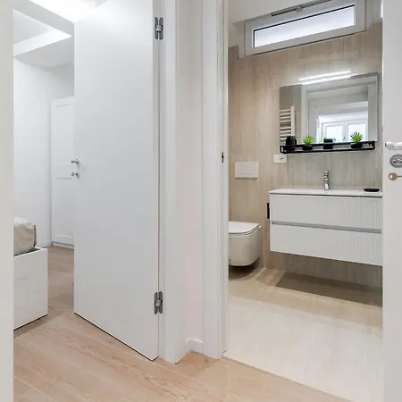 Urban Jungle M3 Duomo 12 Min Apartman Milánó