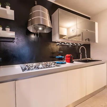 Porta Venezia - Confortevole Con Wifi E Ac Apartament