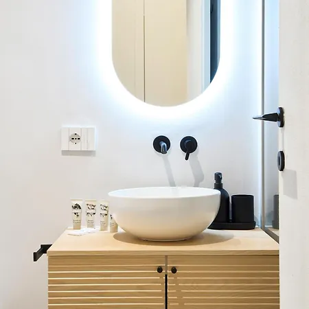 Design With Private Street Entrance * Milán