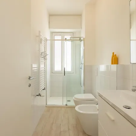 Artstay - Near Metro, Train Station, Isola Daire Milano