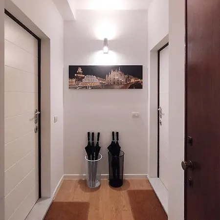 Sarpi W - Terrace Or Balcony * Milão