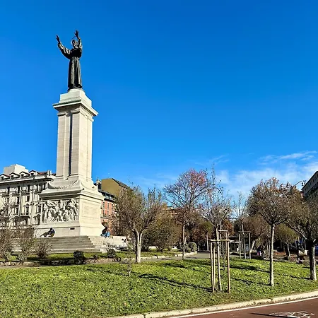 Апартаменты Sandrix - Stylish And Exclusive In Tricolore