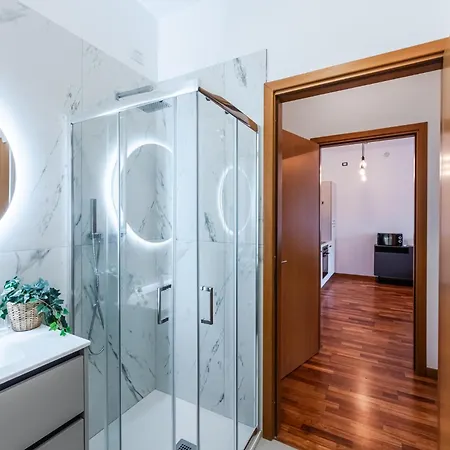 Apartament Tolstoj 1, Superior By Smartstay - Via Tortona, M4, Navigli *