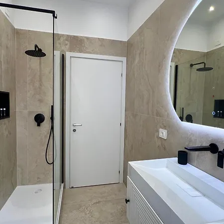 Appartement Leone 44 Fd Metro Tolstoi