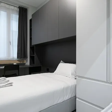 Italianway Comfort - Monte Nevoso 8 * ミラノ