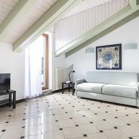 Easylife - - C Italia 68bp5 - P Ticinese *