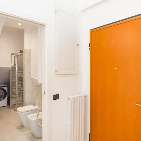 아파트 Romantic Navigli Attic Free Garage 255 X 520 Cm *