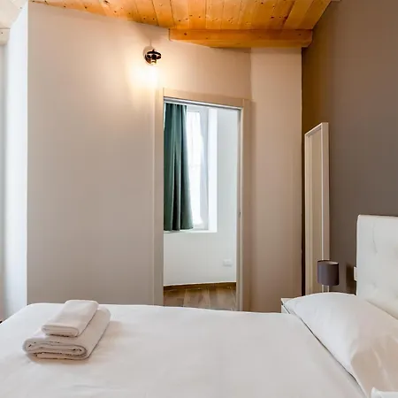 Family-friendly In Isola District Milaan