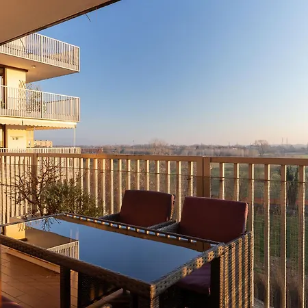 Sky Garden - Private Garage Milan