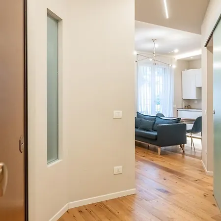 Ht Maison Angera