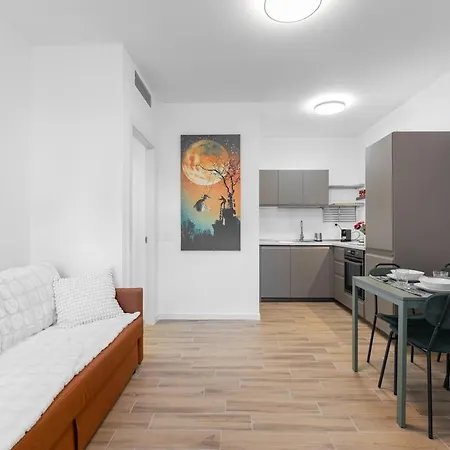 Appartement 2 Apt, M3 Affori 15 Min To Duomo E Wifi Milaan