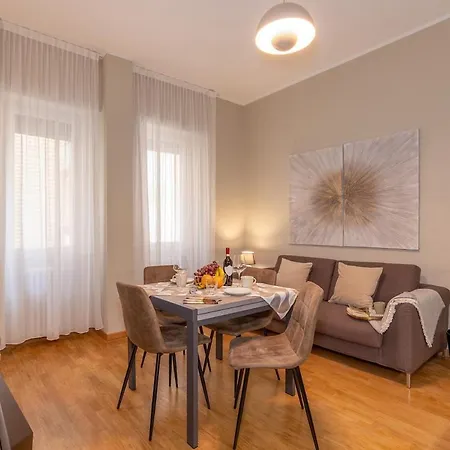 Apartamento Keys Of Italy - Unione - Duomo 1 Bdr Milão