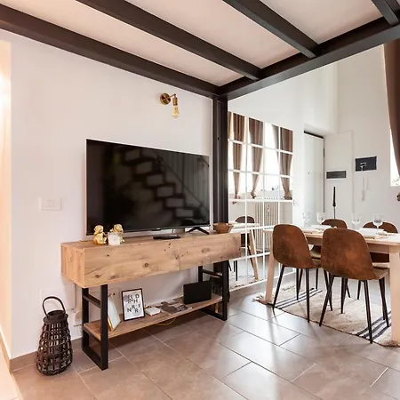 公寓 Acasadiimma Family Loft Bocconi-duomo Con Wi-fi Corte Interna Super Silenzioso *