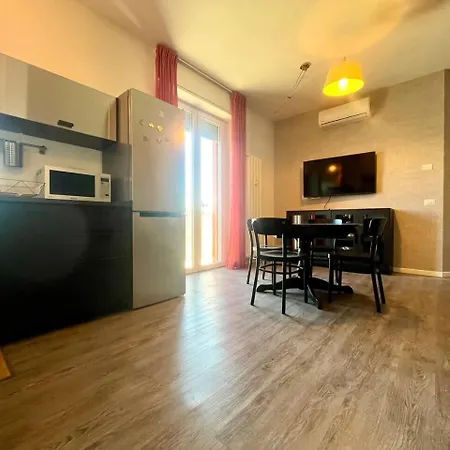 Grazioso Zona Mecenate - S.giulia