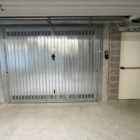 Luxury - Metropolitana M4- San Babila -stadio San Siro - Duomo - Aeroporto Linate - Castello Sforzesco * Milán