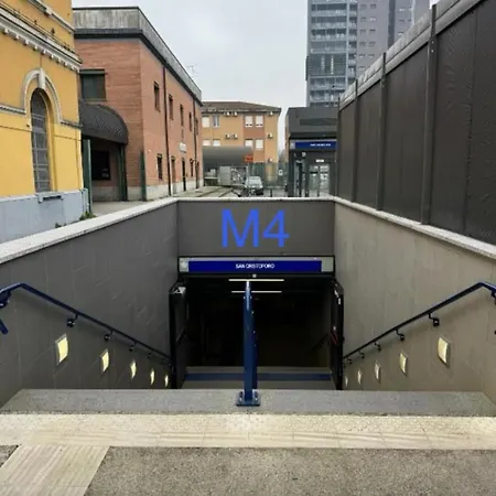 Luxury - Metropolitana M4- San Babila -stadio San Siro - Duomo - Aeroporto Linate - Castello Sforzesco 公寓