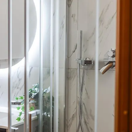 Apartament Tolstoj 1, Superior By Smartstay - Via Tortona, M4, Navigli Mediolan