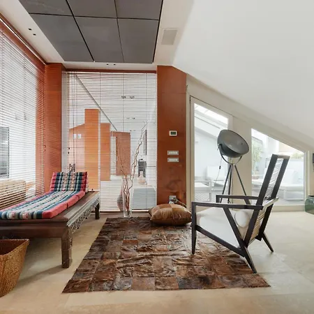 Guesthost - 500sqm Luxury With Spa, Gym, Terrace, Game & Garage * ミラノ