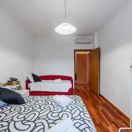 Apartament Tolstoj 1, Superior By Smartstay - Via Tortona, M4, Navigli