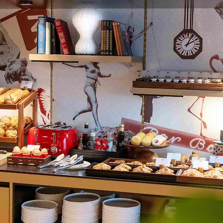 Urban Hive Hotell 4*